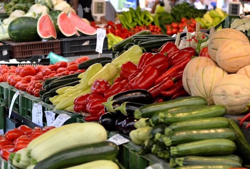 Marché aux fruits et légumes