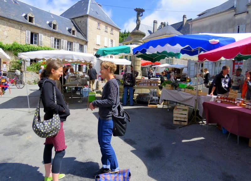 Marché de Faux la Montagne