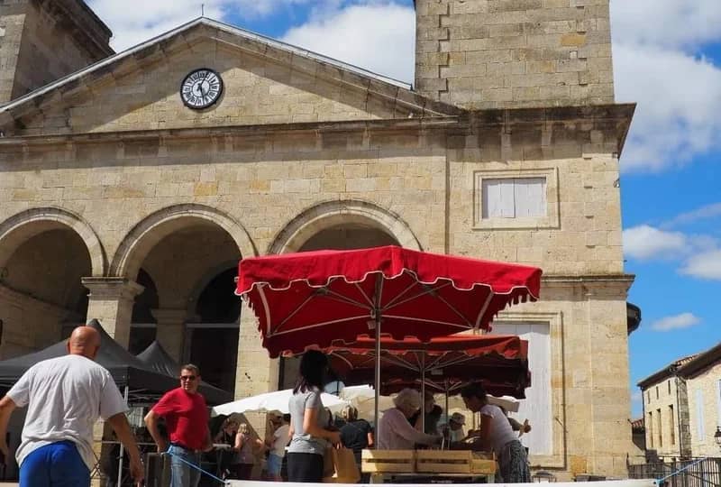 Marché des Locabios