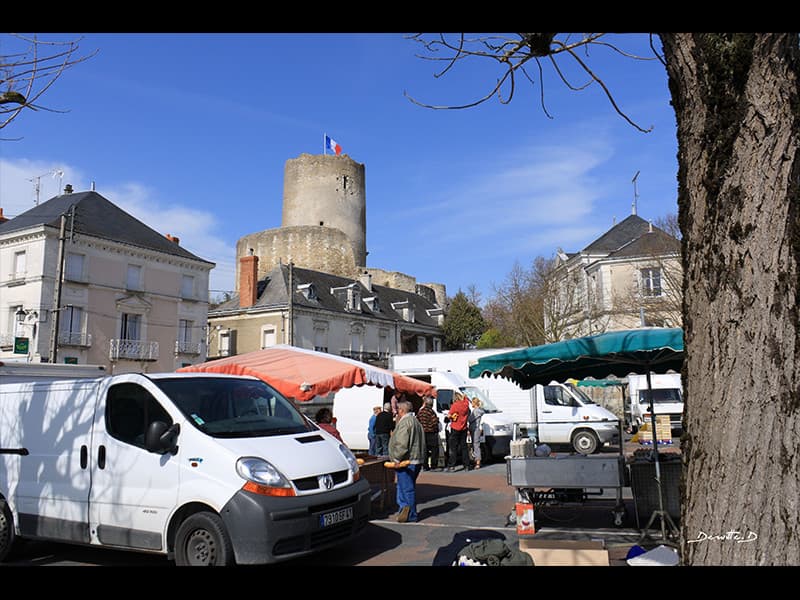Marché hebdomadaire — Châtillon-sur-Indre